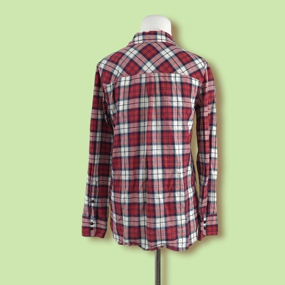 J. Crew shirt 2‎ Button Down Shrunken boy shirt in cerise plaid - Picture 3 of 9